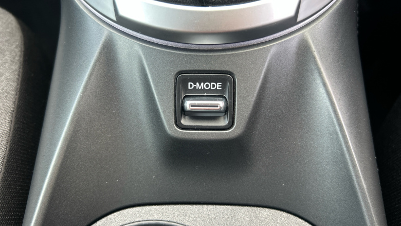 Nissan Juke 1.6 Hybrid N-Connecta 5dr Auto Hybrid Hatchback